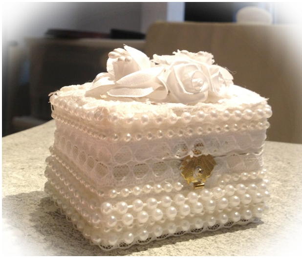 pearl wedding ring box
