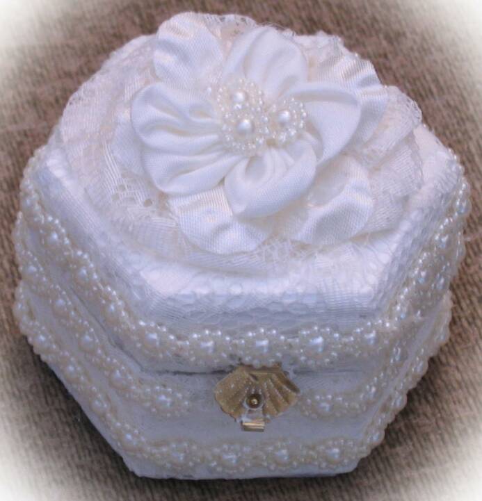 daisy ring box