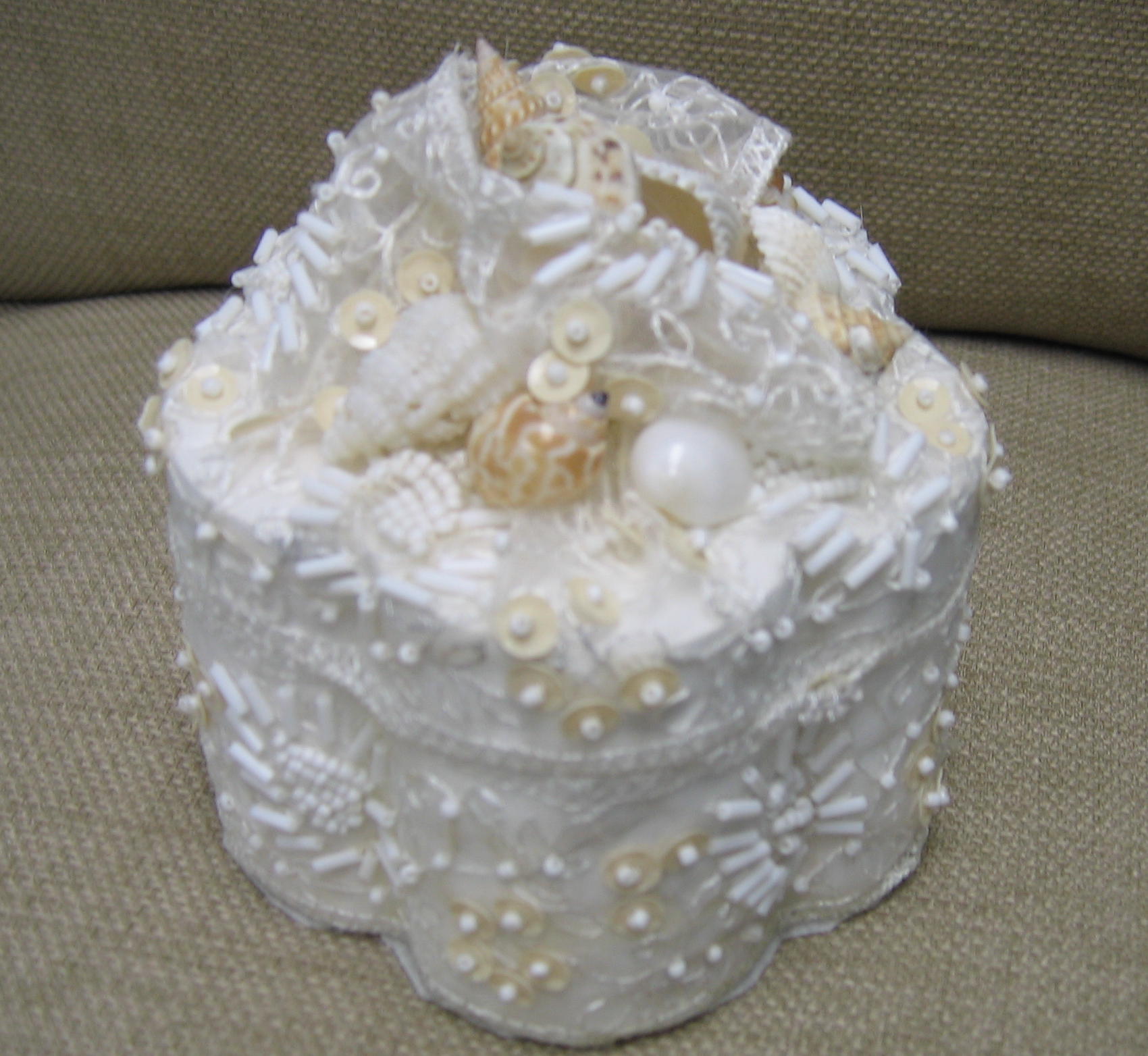 lace and sea shell wedding ring box