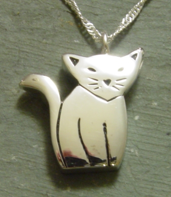 Cat cremation pendant urn