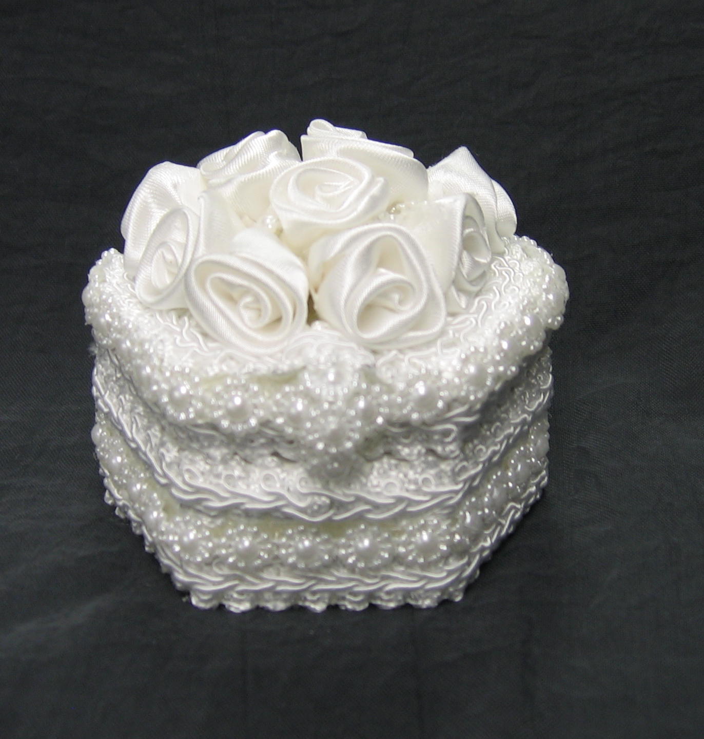 Hexagon Roses Ring Box