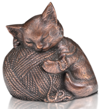 kitty with ball of yarn urn